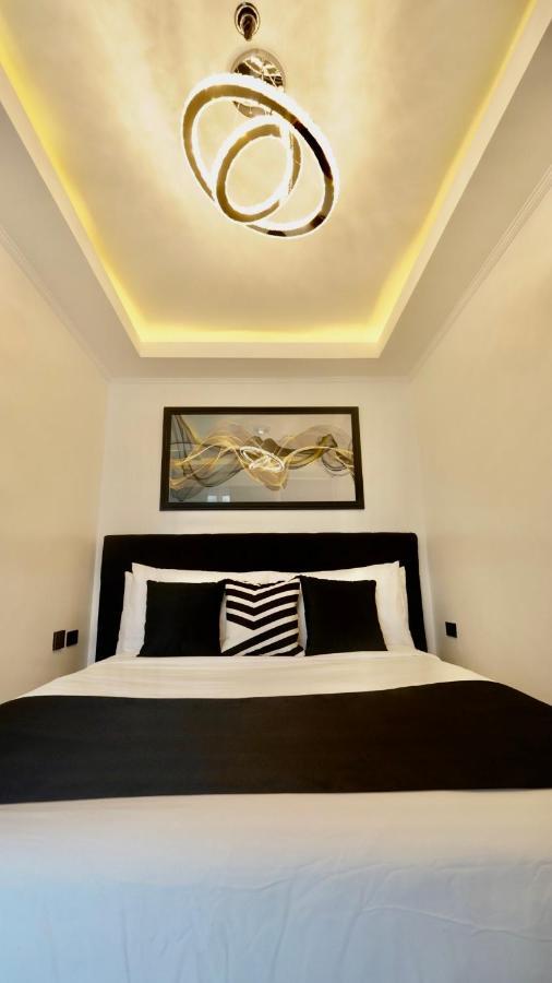 Апартаменти Makati Isabela Luxury Маніла Екстер'єр фото