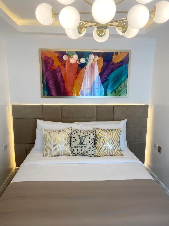 Апартаменти Makati Isabela Luxury Маніла Екстер'єр фото